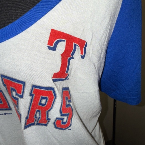 Genuine Merchandise Campus Lifestyle Texas Rangers Shirt. Large. - Picture 2 of 8